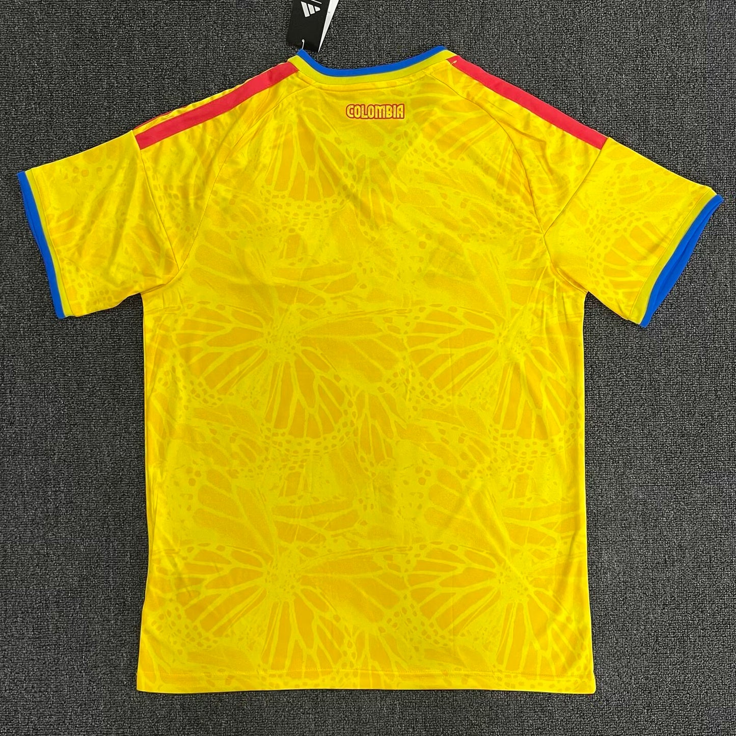 Camiseta local de Colombia Mundial 2026